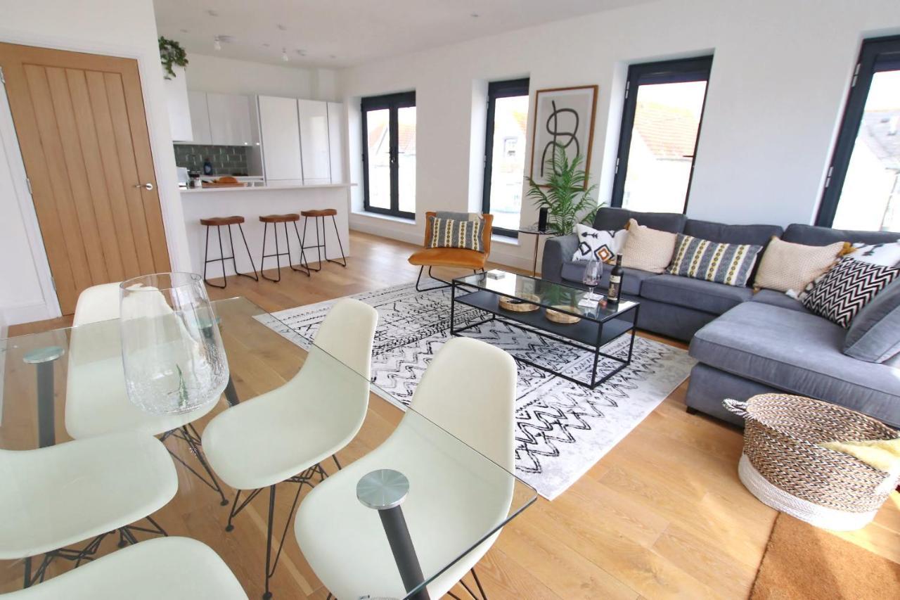 Modern Home For Small Groups By Stones Throw Apartments - Free Parking - Sea View Worthing Zewnętrze zdjęcie